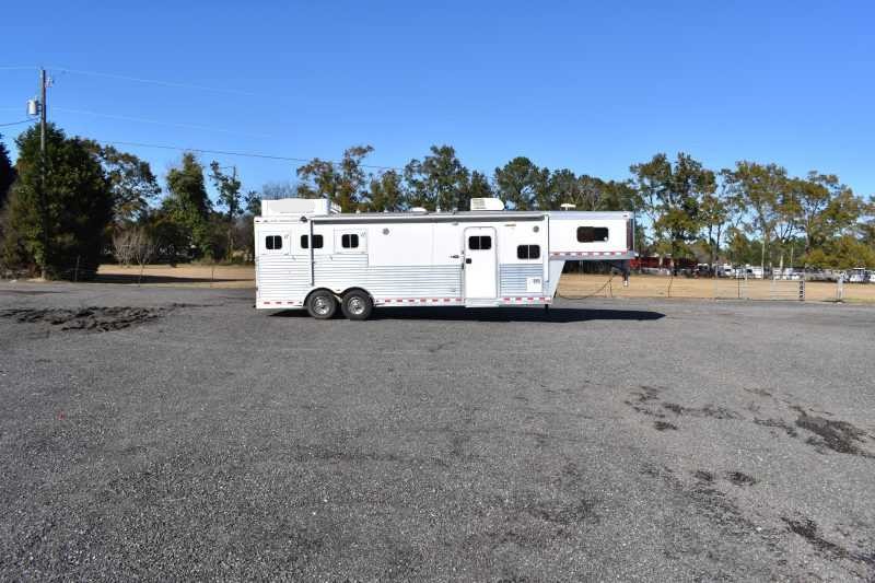 2006 Exiss 7407LQ 4 Horse Trailer with 7' Short Wall