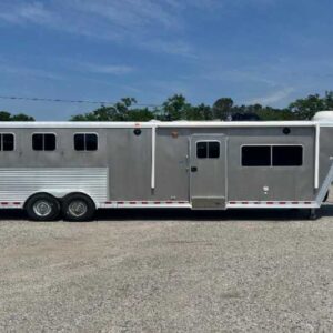 2006 Featherlite 8412LQ 4 Horse Trailer with 12' Short Wall