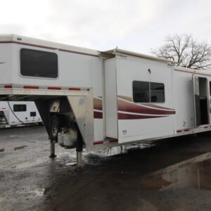 2008 Lakota 8415 w/Slide out 4 Horse Trailer