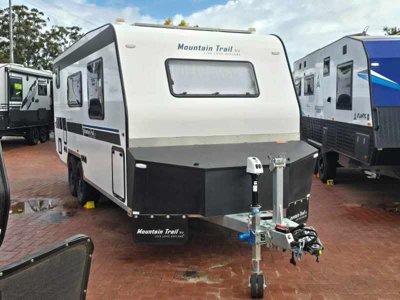 2023 Mountain Trail RV LXV 6.2 21' Hybrid Luxury with Ensuite - Rear Door