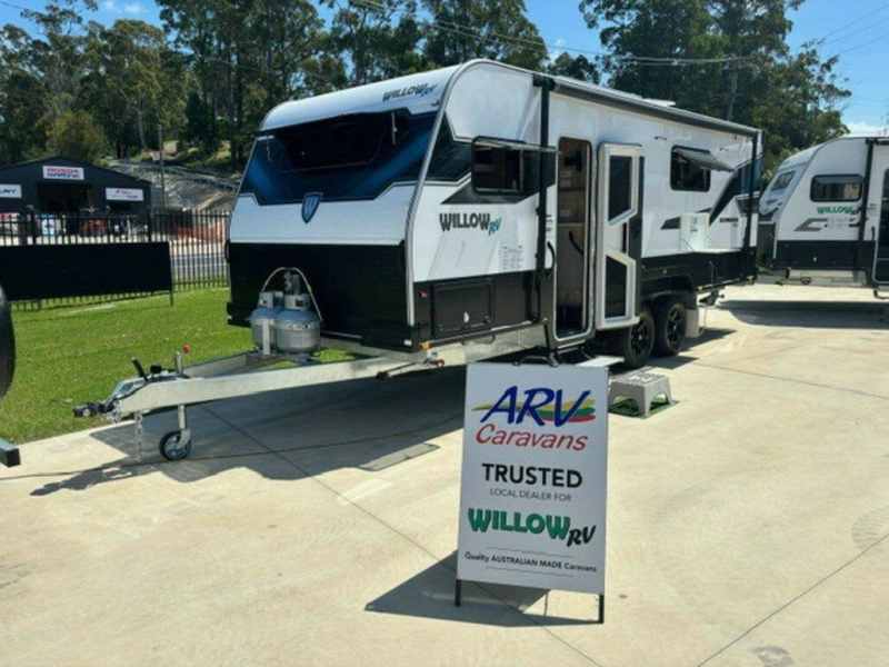 2023 Willow RV Ironbark 6522 Luxury 2 Berth with Ensuite - Slide Out
