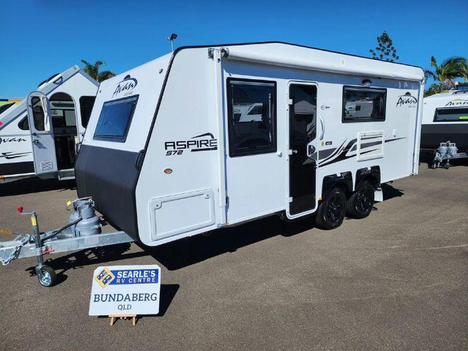 2024 Avan Aspire 572 18’7 Touring with 2 Berth Cafe Lounge