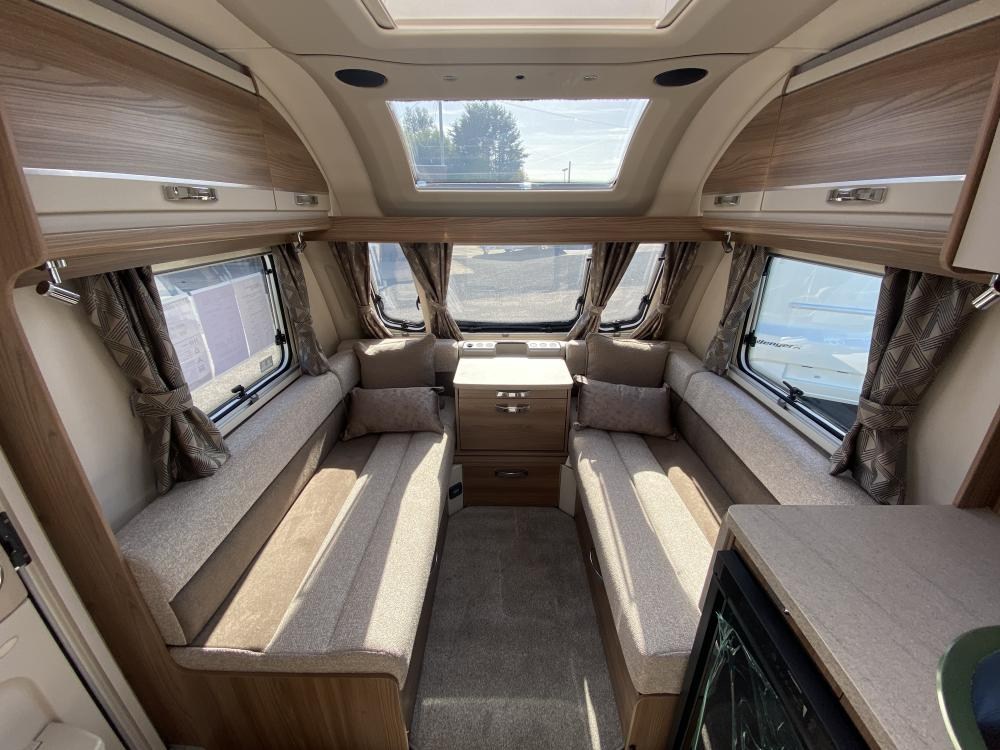 Swift Challenger 580 (2022) Touring Caravan For Sale |Swift Challenger 580 (2022) Caravan Dealer - Image 11