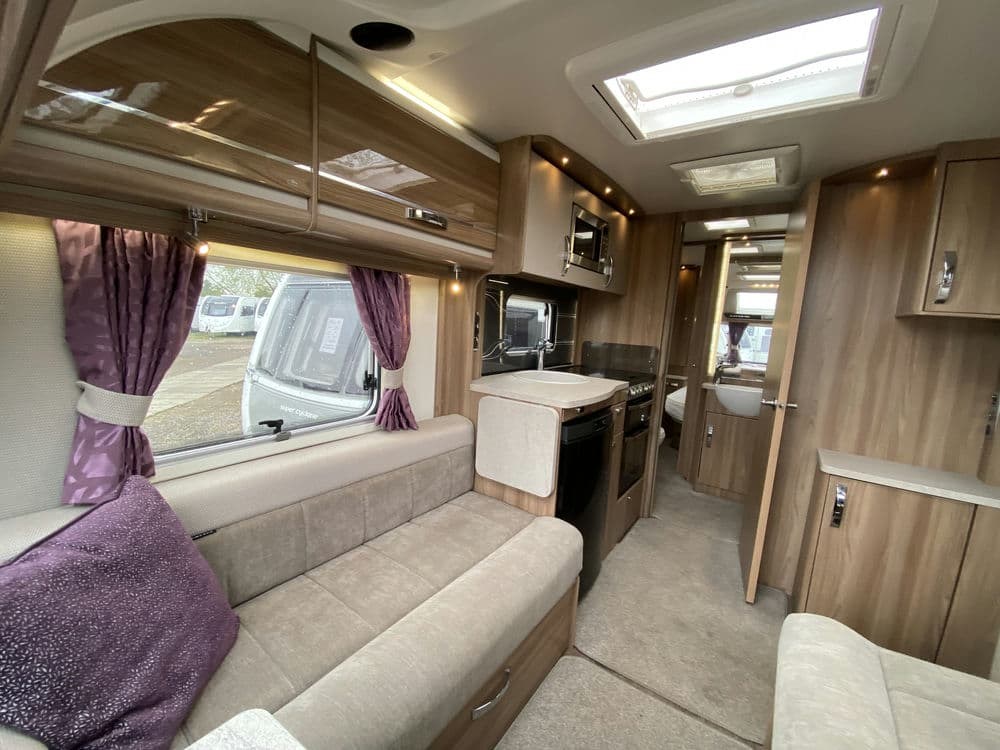 Swift Challenger 560 (2018) Touring Caravan For Sale | - Image 10
