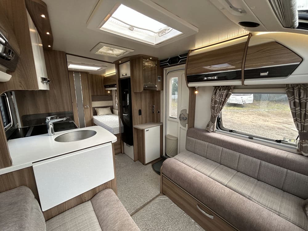 Swift Challenger 565 (2018) Touring Caravan For Sale Now - Image 13