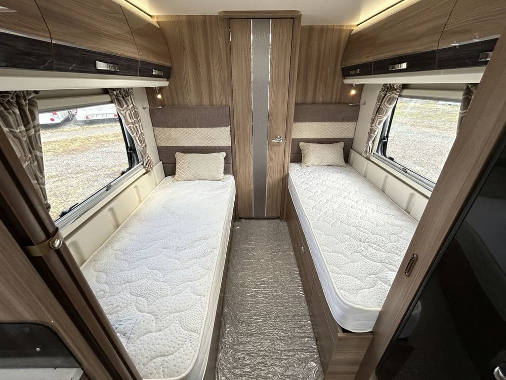 Swift Challenger 565 (2018) Touring Caravan For Sale Now - Image 18