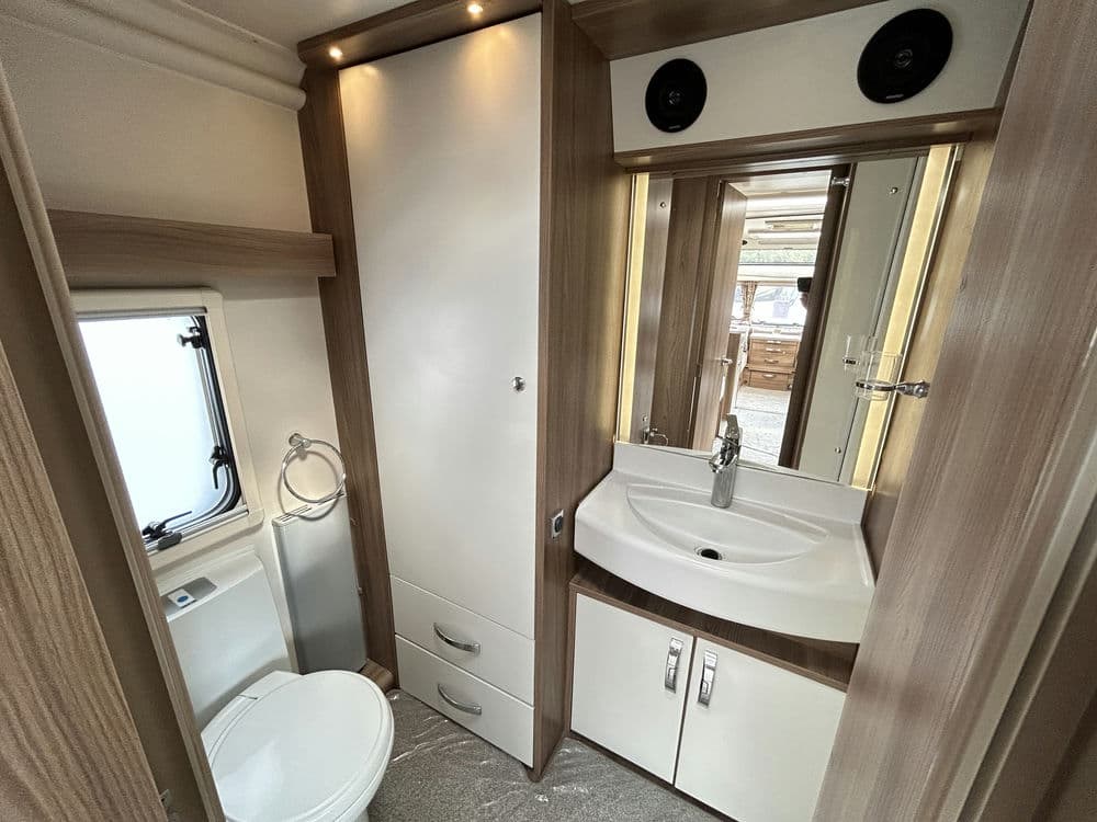 Swift Challenger 565 (2018) Touring Caravan For Sale Now - Image 22
