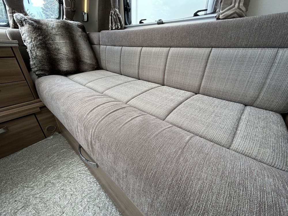 Swift Challenger 565 (2018) Touring Caravan For Sale Now - Image 8