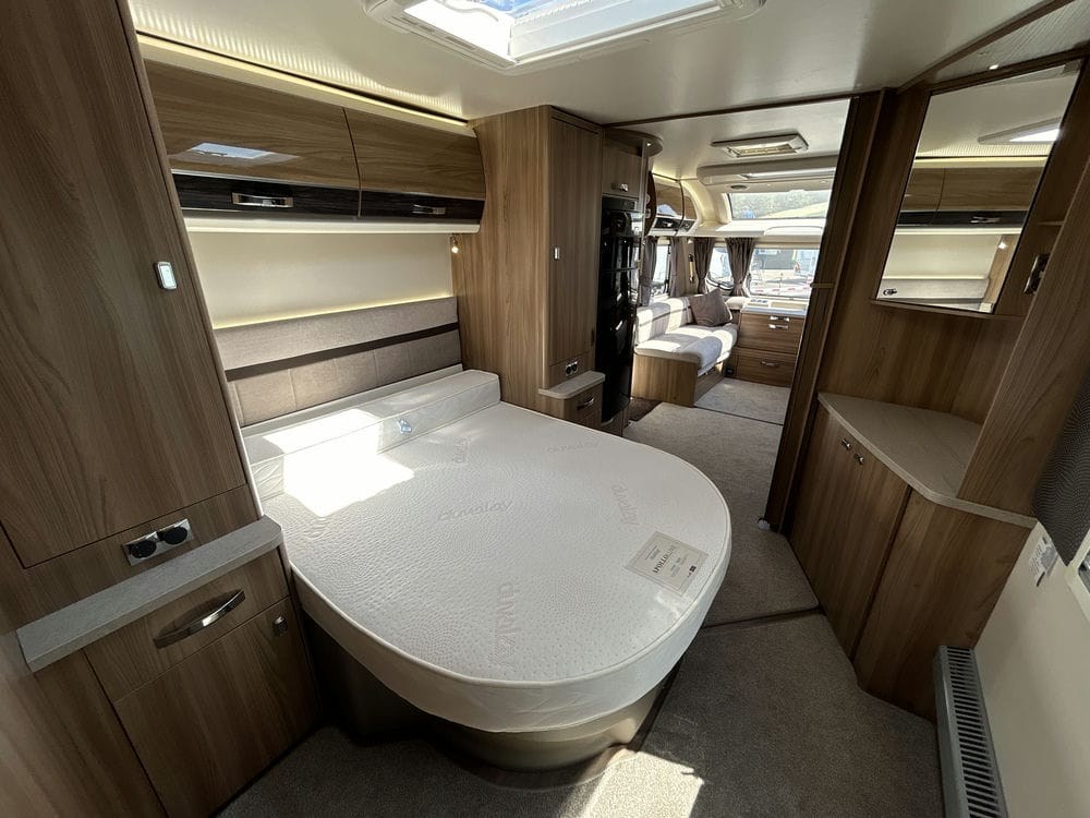 Swift Challenger 645 (2019) Touring Caravan For Sale | Swift Challenger 645 (2019) Caravan Dealer - Image 6