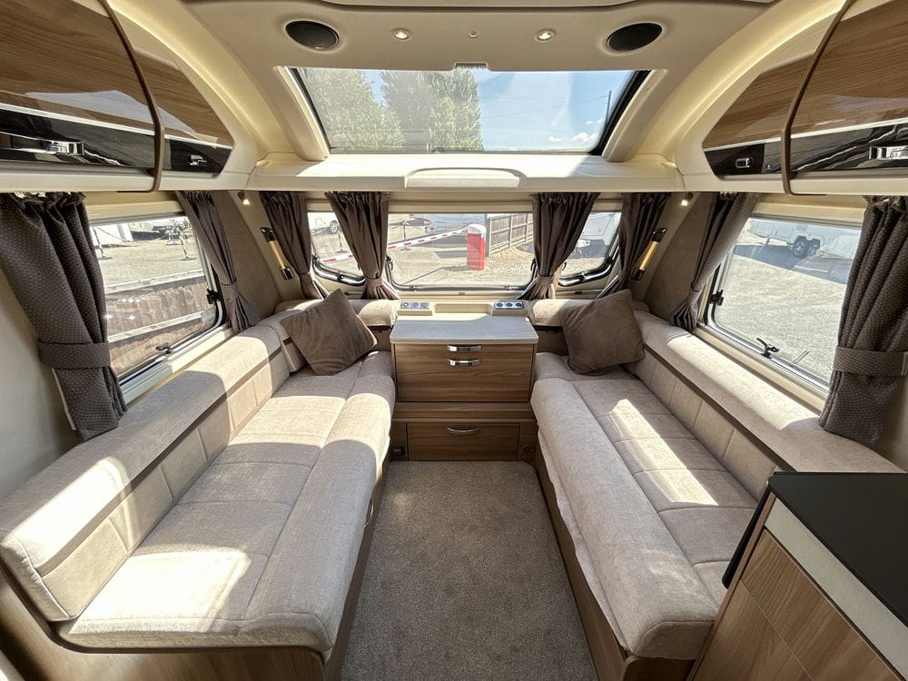 Swift Challenger 645 (2019) Touring Caravan For Sale | Swift Challenger 645 (2019) Caravan Dealer - Image 8