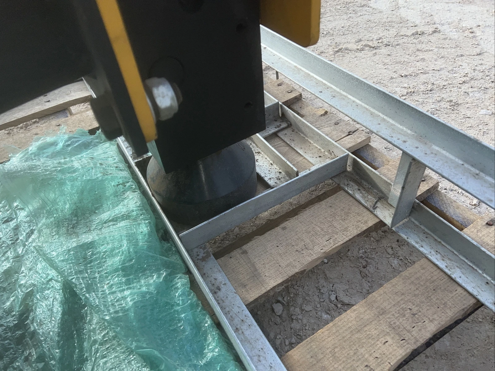 2022 Suihe 750 Hydraulic Post Driver Hammer Pounder Skid Steer Universal NEW - Image 5