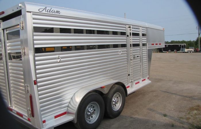 2023 Adams Trailers 16′ All Aluminum Stock Trailer - Image 3